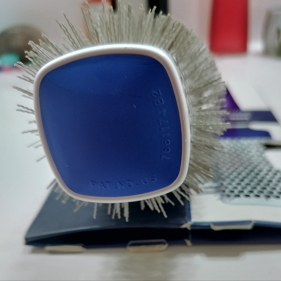 Bio ionic bioionic bluewave square round blow dry hair brush extra large 2" - Picture 5 of 5